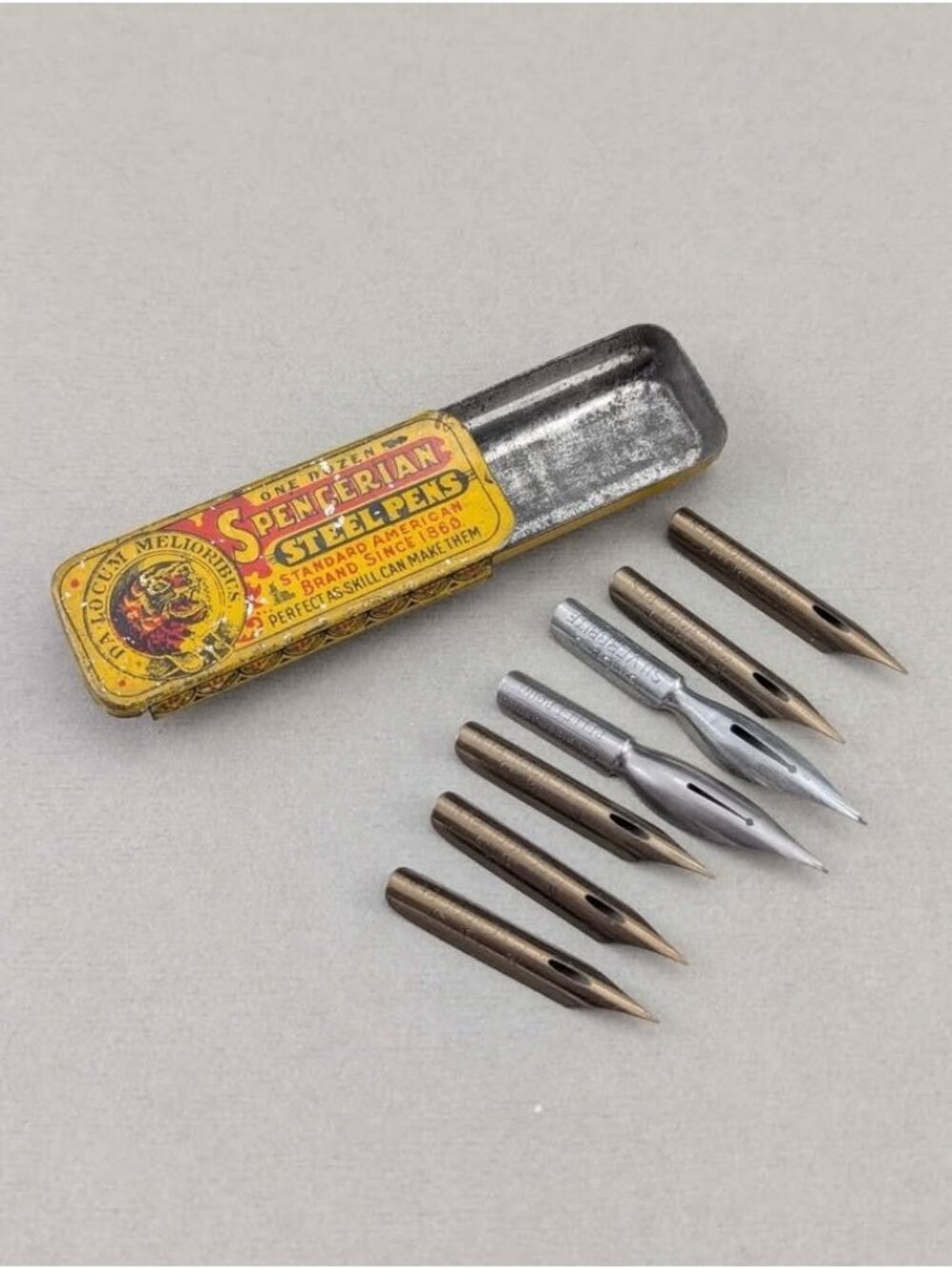 Small Vintage Spencerian Steel Pens Metal Tin & 7 Nibs